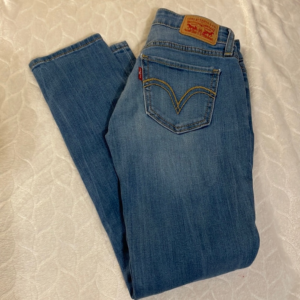 Levi’s Size 24 Women’s Jeans (P17)